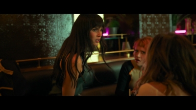 2024_-_Cats_Eyes_S01E01_mkv0701.jpg