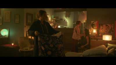 2024_-_Cats_Eyes_S01E01_mkv0822.jpg
