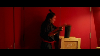 2024_-_Cats_Eyes_S01E01_mkv1494.jpg