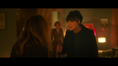 2024_-_Cats_Eyes_S01E01_mkv1827.jpg