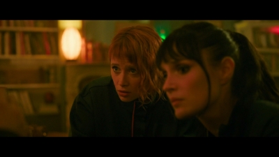 2024_-_Cats_Eyes_S01E01_mkv3511.jpg