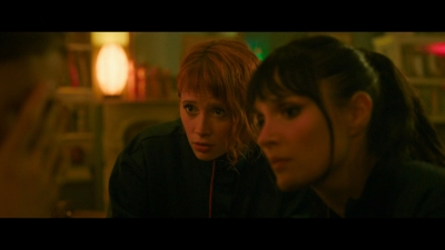 2024_-_Cats_Eyes_S01E01_mkv3512.jpg