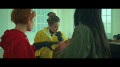 2024_-_Cats_Eyes_S01E02_mkv6739.jpg