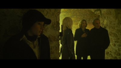 2024_-_Cats_Eyes_S01E03_mkv0370.jpg