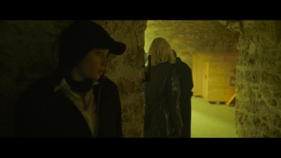 2024_-_Cats_Eyes_S01E03_mkv0375.jpg