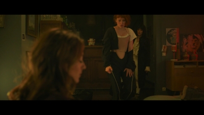 2024_-_Cats_Eyes_S01E03_mkv3168.jpg