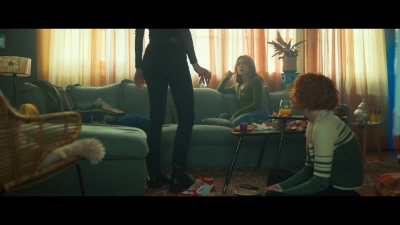 2024_-_Cats_Eyes_S01E04_mkv3400.jpg