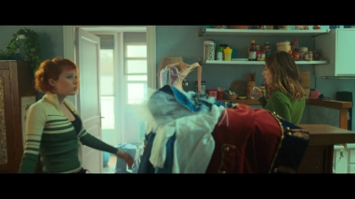 2024_-_Cats_Eyes_S01E04_mkv3437.jpg