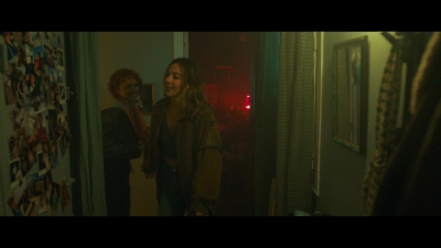 2024_-_Cats_Eyes_S01E04_mkv4077.jpg