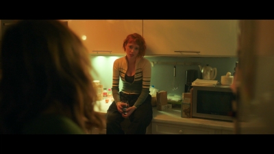 2024_-_Cats_Eyes_S01E04_mkv4126.jpg