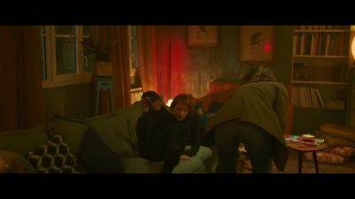 2024_-_Cats_Eyes_S01E04_mkv6624.jpg