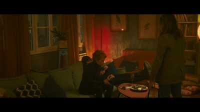 2024_-_Cats_Eyes_S01E04_mkv6627.jpg