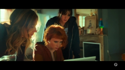 2024_-_Cats_Eyes_S01E06_mkv5924.jpg