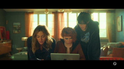 2024_-_Cats_Eyes_S01E06_mkv5941.jpg
