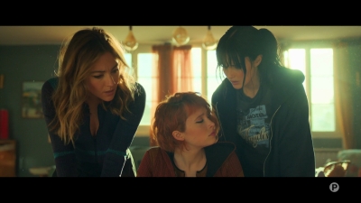 2024_-_Cats_Eyes_S01E06_mkv5952.jpg