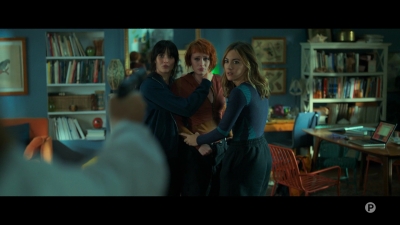 2024_-_Cats_Eyes_S01E07_mkv0132.jpg
