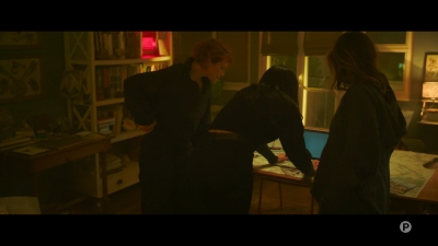 2024_-_Cats_Eyes_S01E07_mkv1006.jpg
