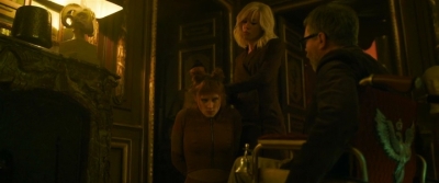 2024_-_Cats_Eyes_S01E08_mp43189.jpg