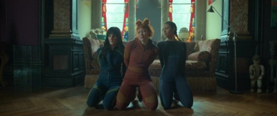 2024_-_Cats_Eyes_S01E08_mp44140.jpg