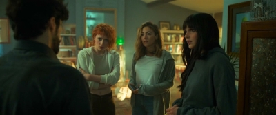 2024_-_Cats_Eyes_S01E08_mp45284.jpg