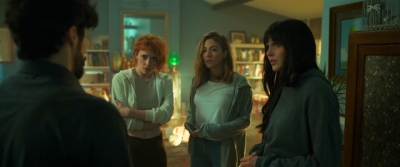 2024_-_Cats_Eyes_S01E08_mp45285.jpg