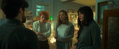 2024_-_Cats_Eyes_S01E08_mp45286.jpg
