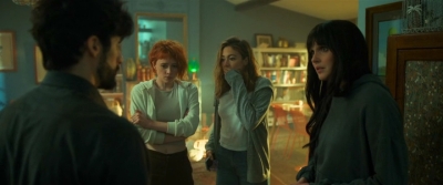 2024_-_Cats_Eyes_S01E08_mp45294.jpg