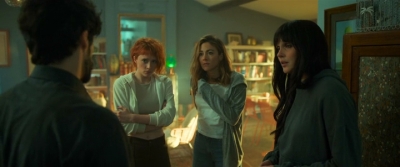 2024_-_Cats_Eyes_S01E08_mp45297.jpg