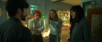 2024_-_Cats_Eyes_S01E08_mp45298.jpg