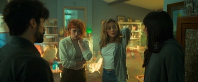 2024_-_Cats_Eyes_S01E08_mp45320.jpg