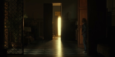2025_-_Under_a_Dark_Sun_S01E06_mkv8013.jpg
