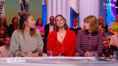 2024-11-12_-_Quotidien_-_Cats_Eyes_Interview_mp47457.jpg